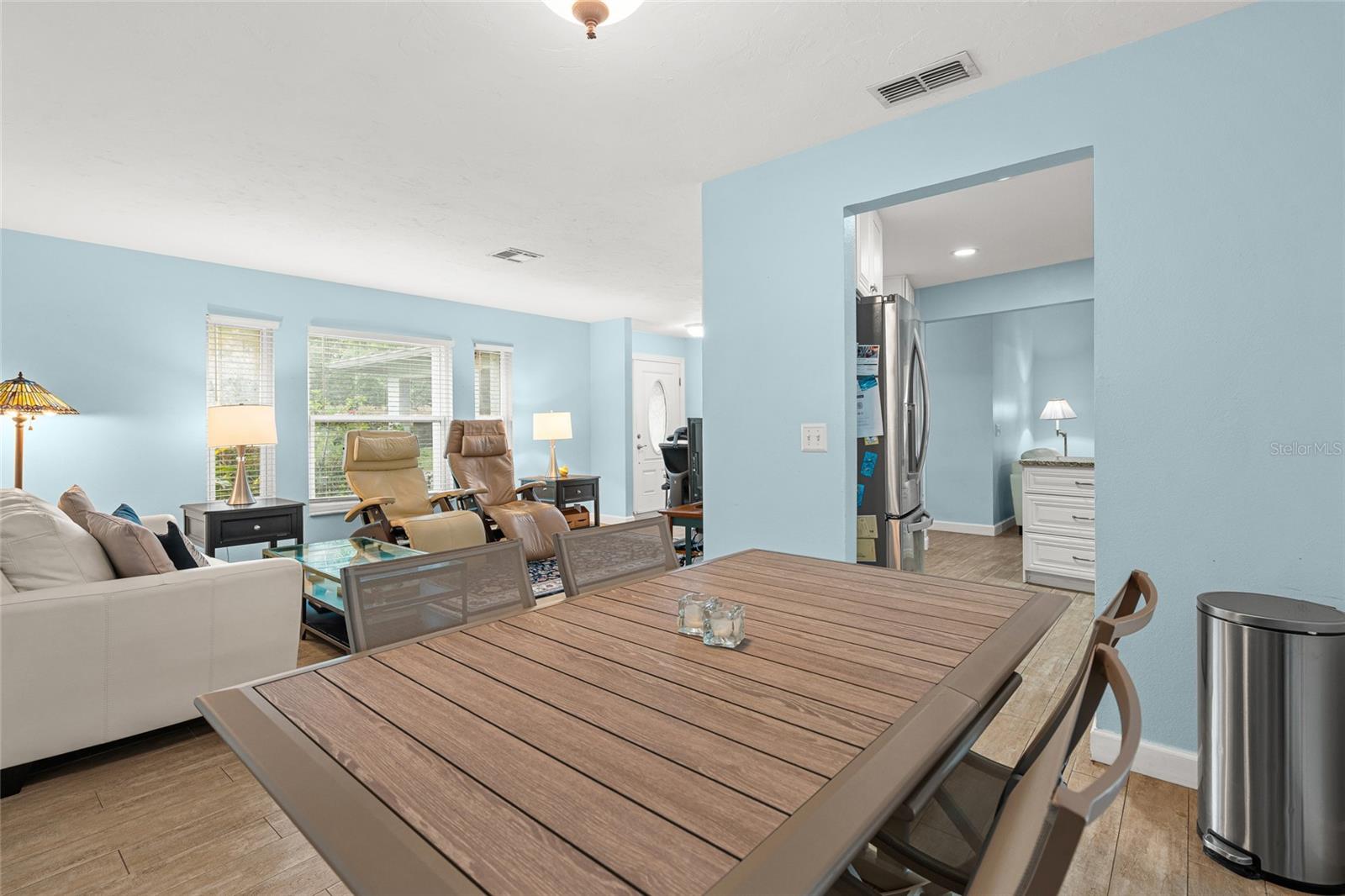 4204 PRAIRIE VIEW DR — photo 8
