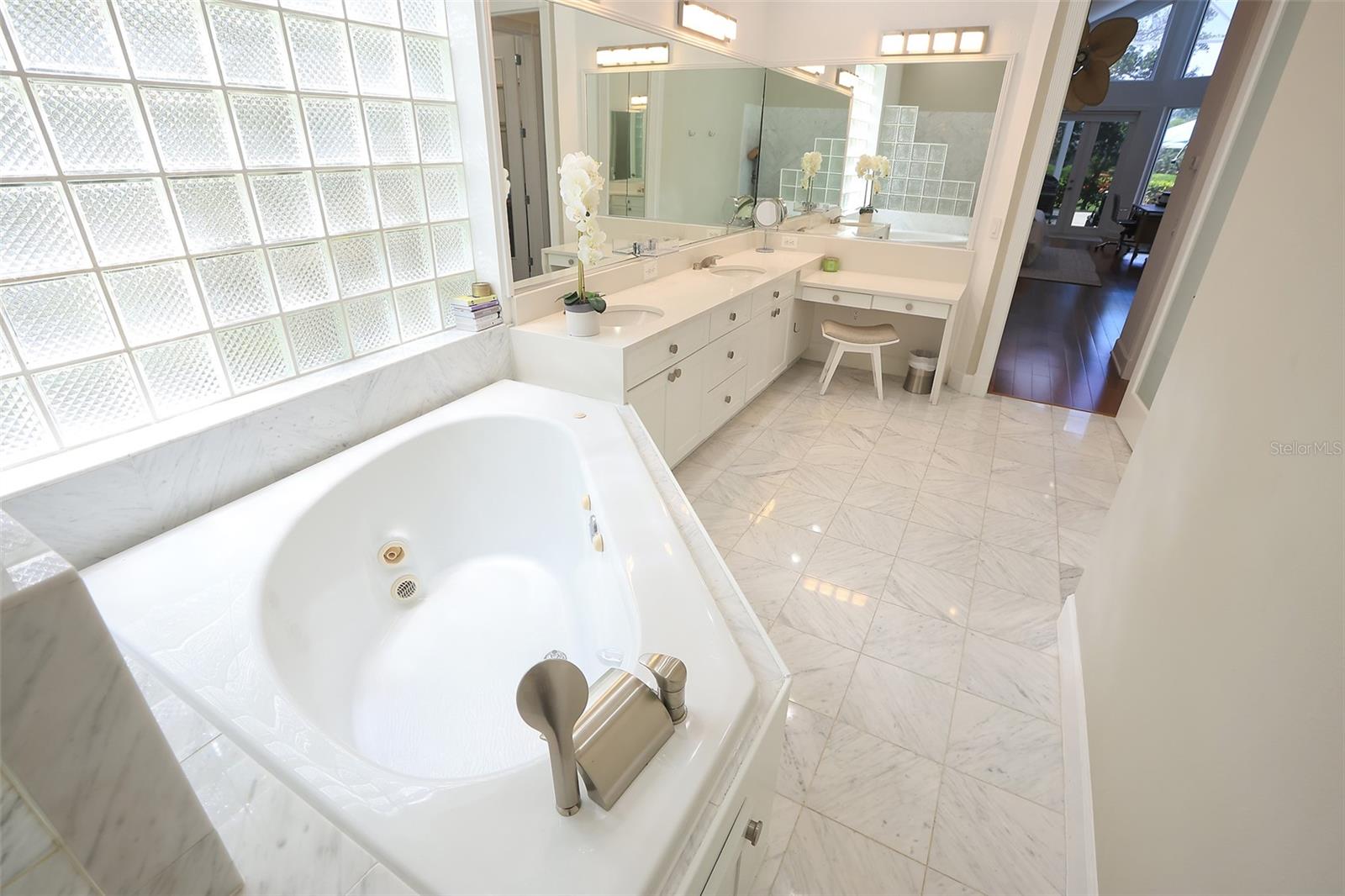 3527 FAIR OAKS LN — photo 31