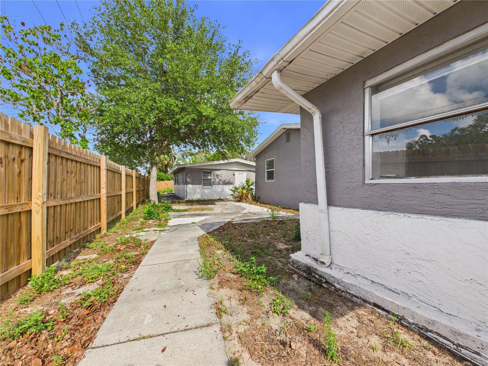 605 S DISSTON AVE — photo 23