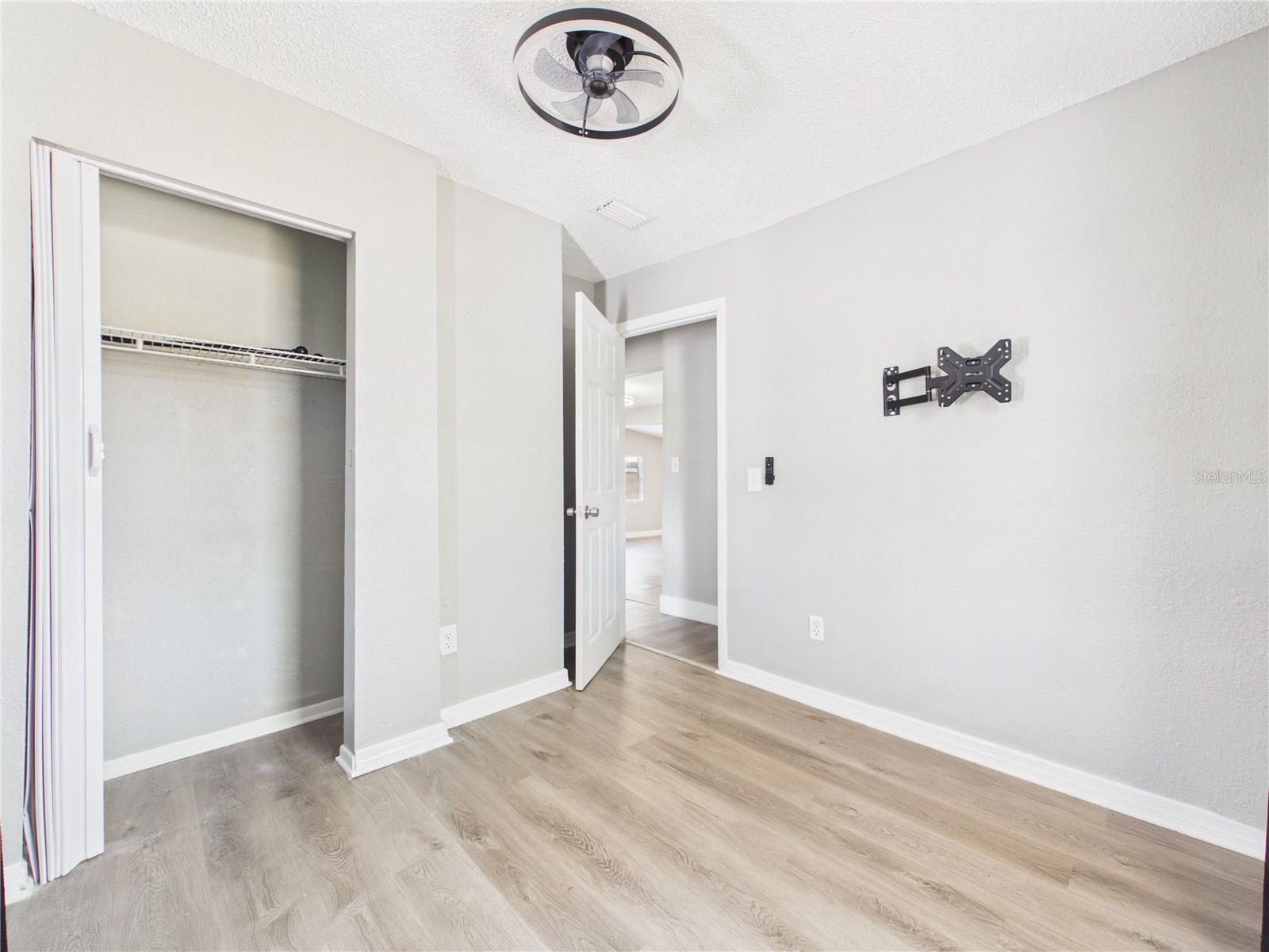 605 S DISSTON AVE — photo 19