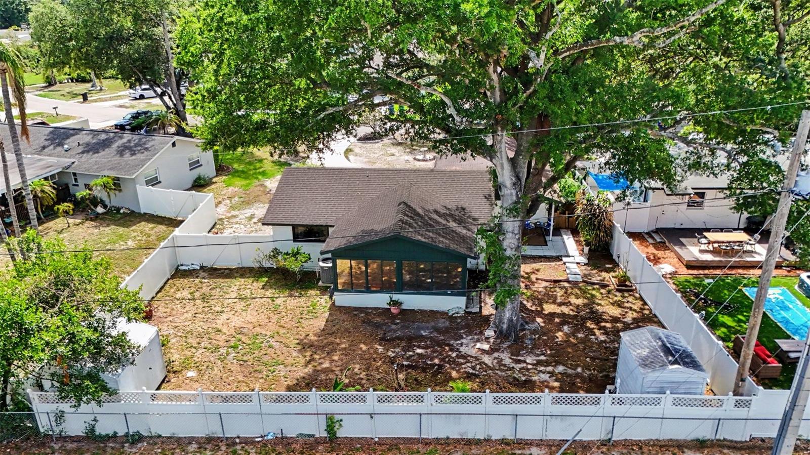 8115 N OLA AVE — photo 32