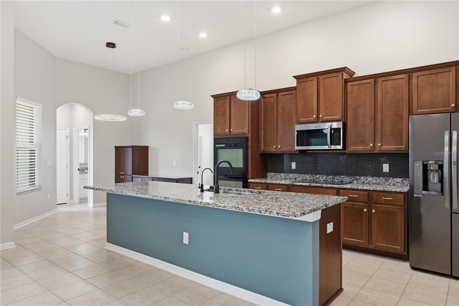 6410 FALLING OAK TRL — photo 7