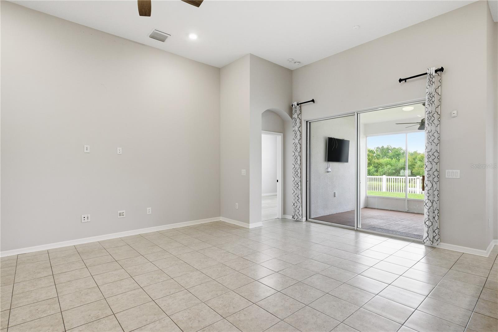 6410 FALLING OAK TRL — photo 14