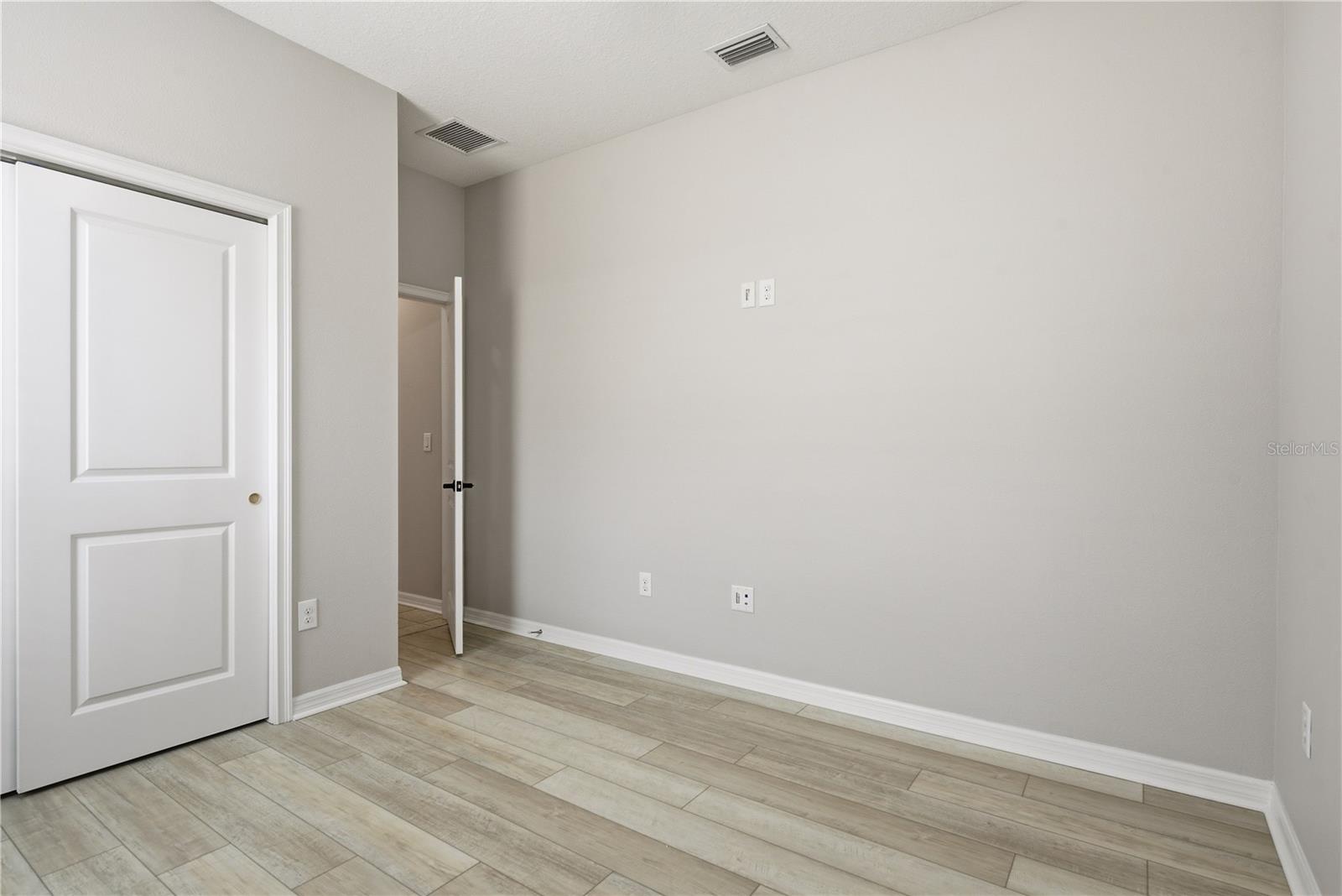 6410 FALLING OAK TRL — photo 24