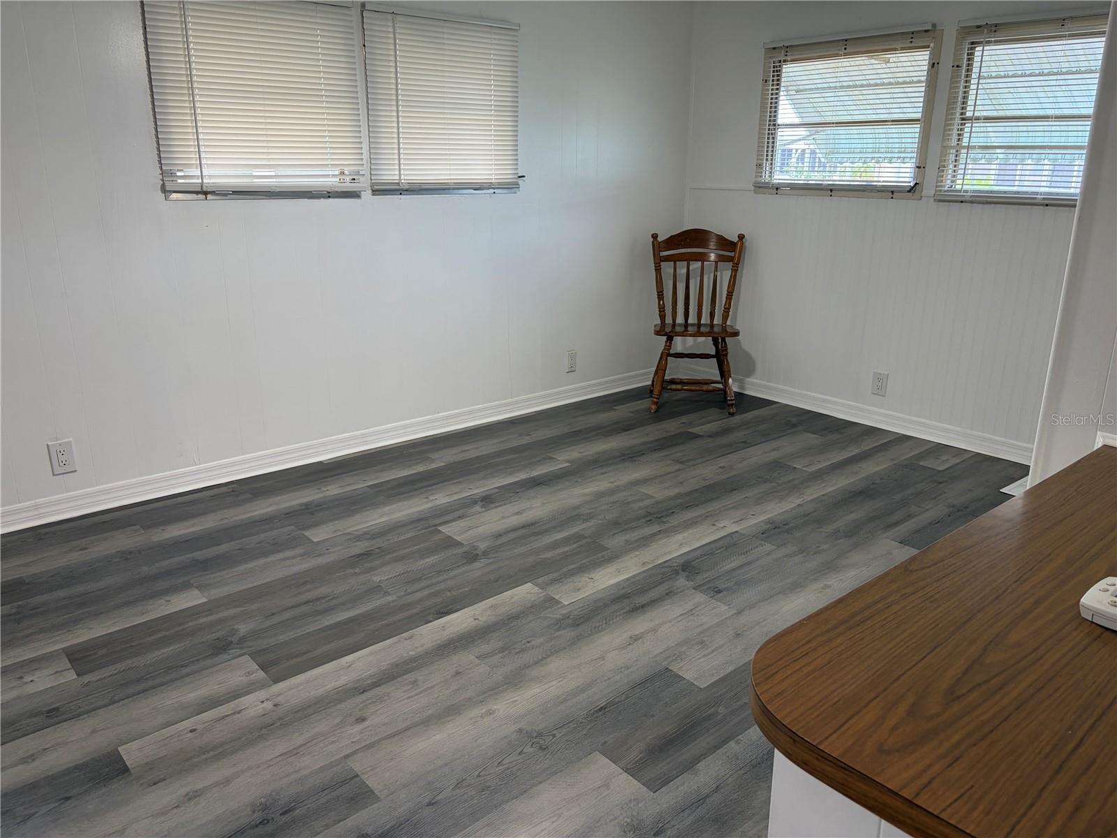 5221 BEECHMONT AVE — photo 15