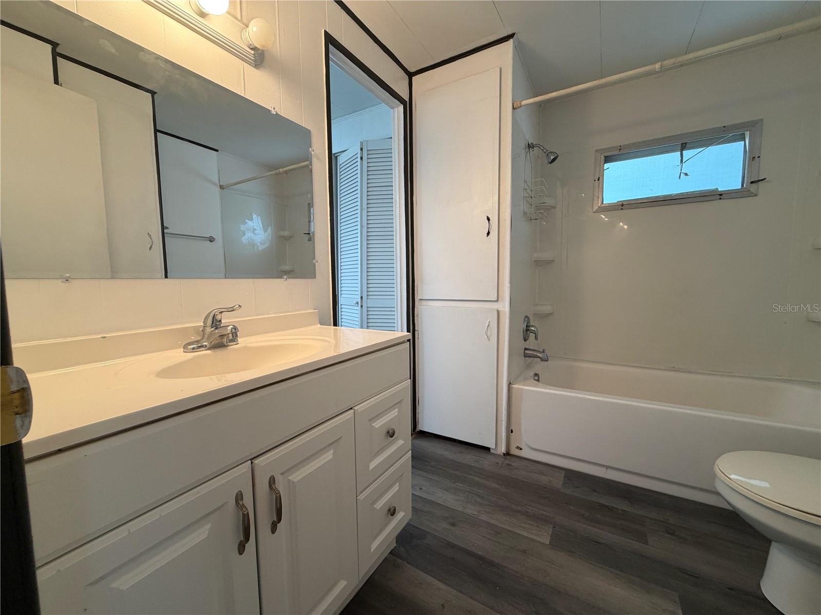 5221 BEECHMONT AVE — photo 28