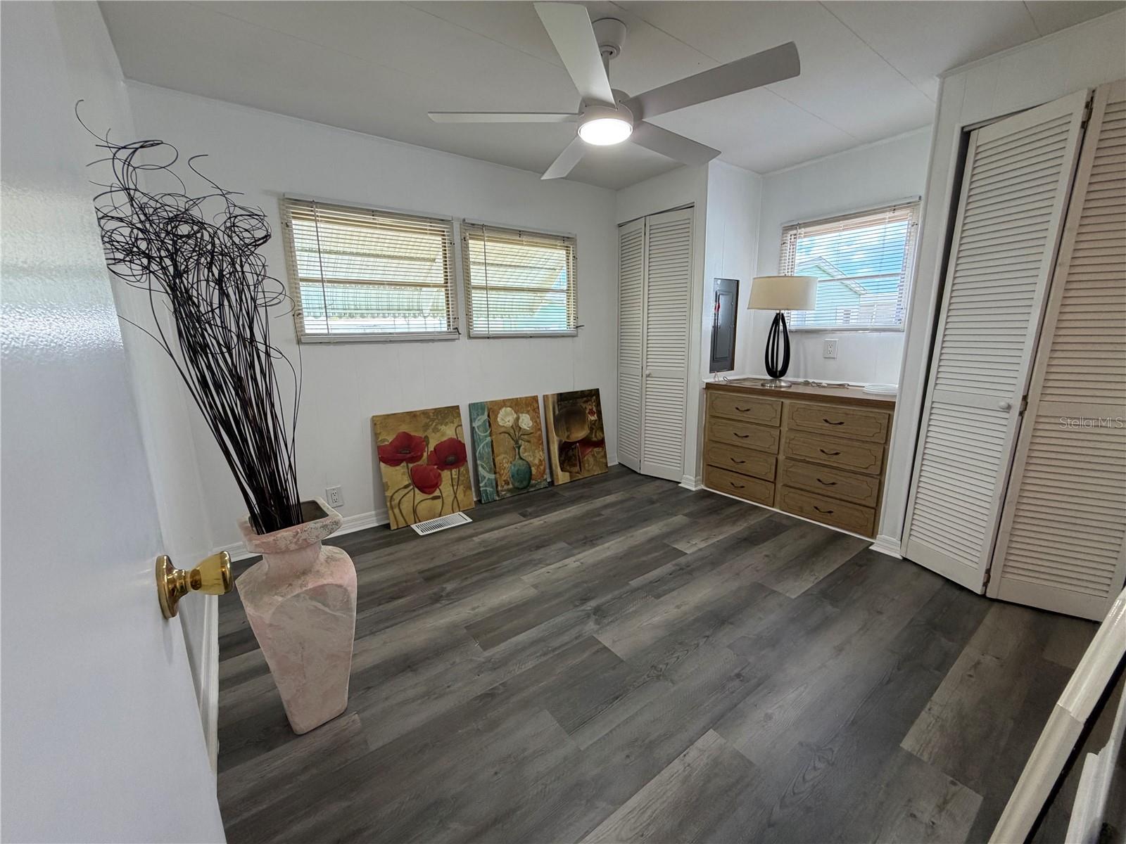 5221 BEECHMONT AVE — photo 23