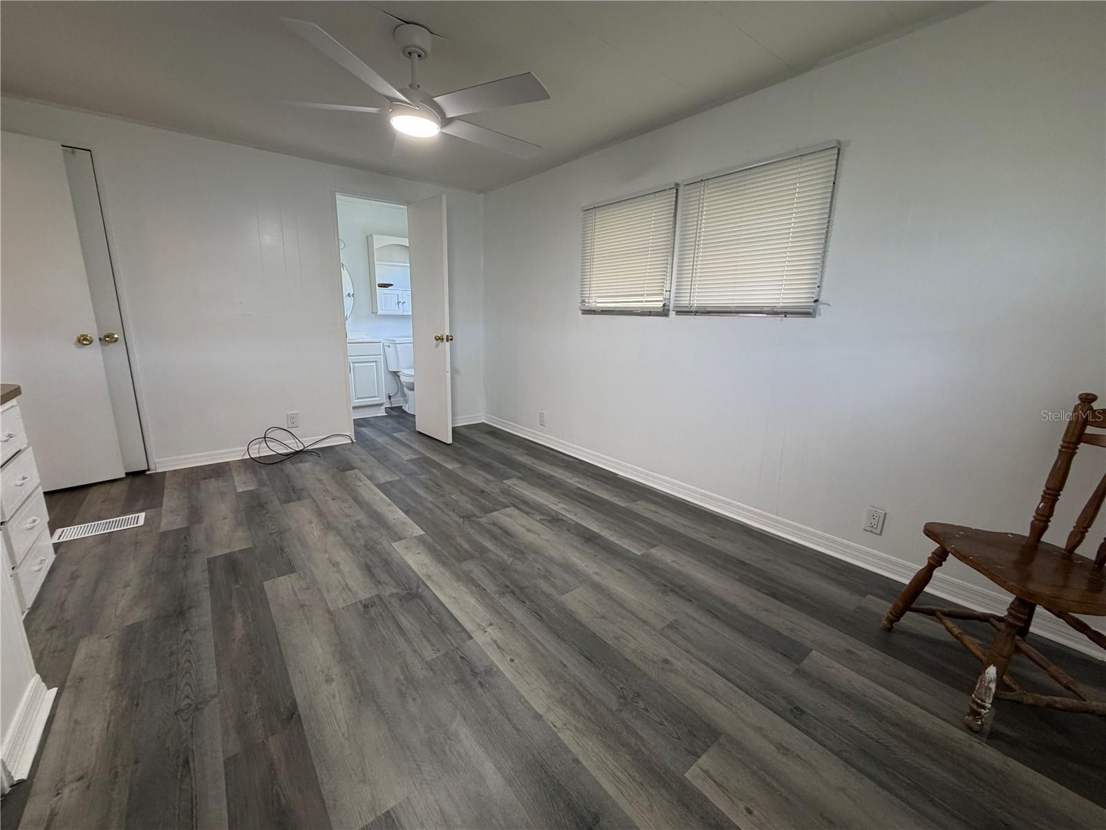 5221 BEECHMONT AVE — photo 18