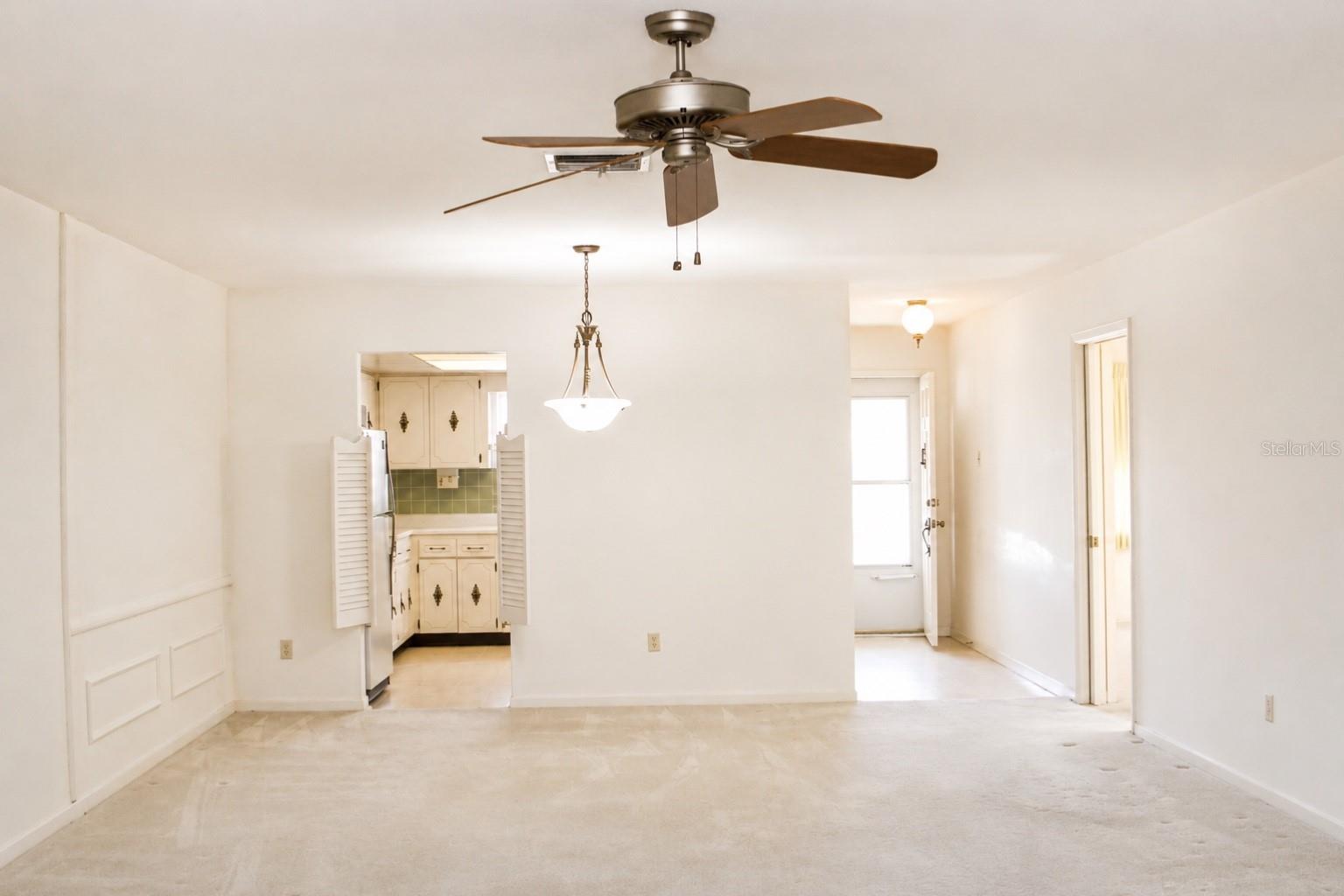1656 S LAKE AVE #4 — photo 4