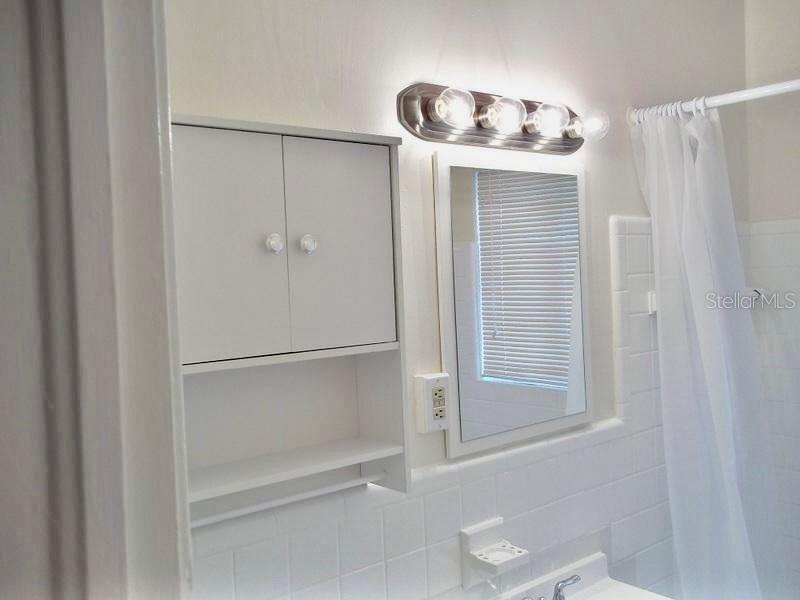 411 PLEASANT ST — photo 41