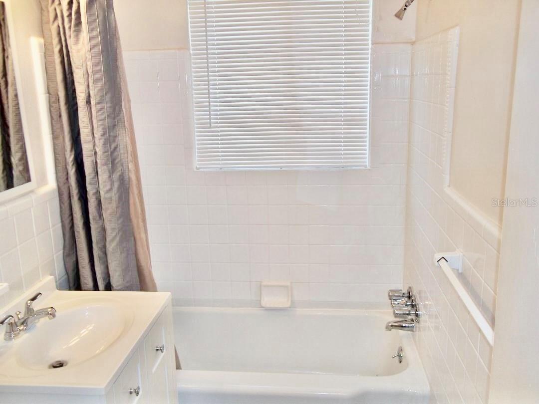 411 PLEASANT ST — photo 33