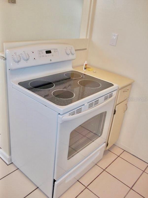 411 PLEASANT ST — photo 45