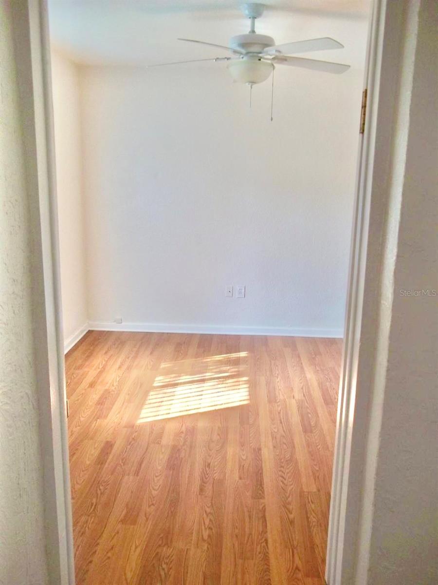 411 PLEASANT ST — photo 31