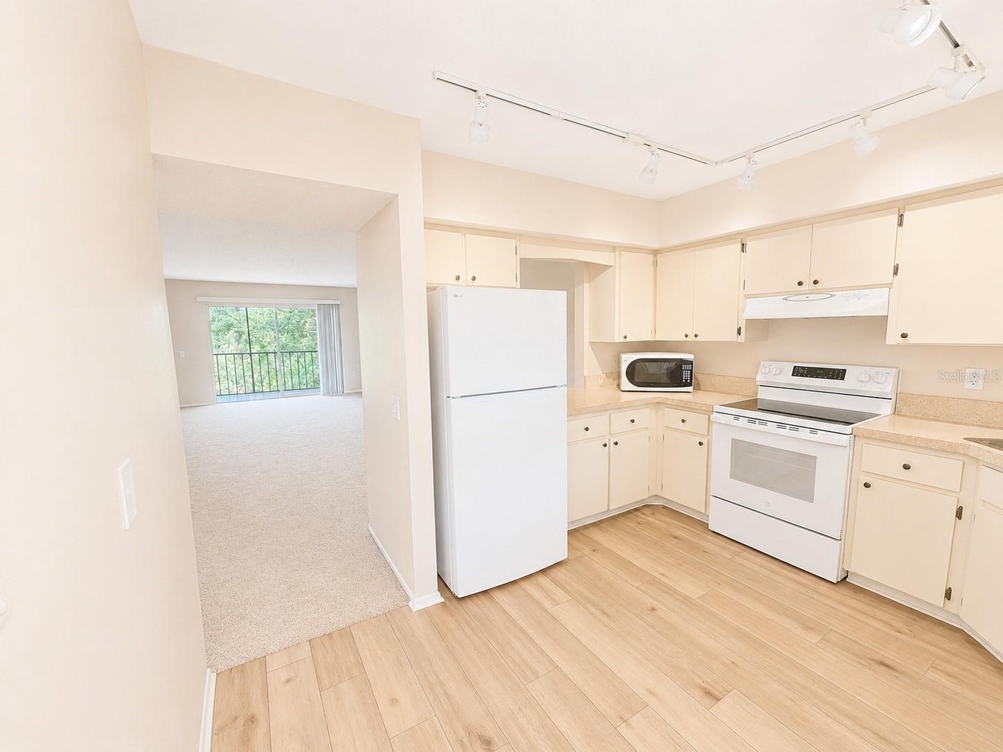 211 RUBENS DR #E — photo 12