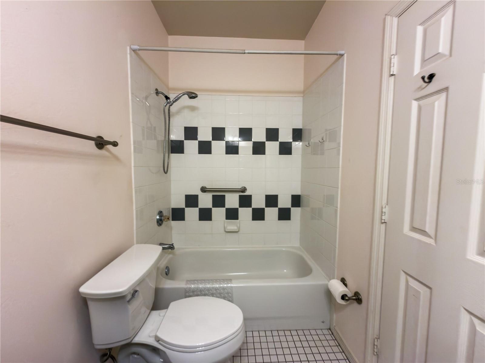 7669 PLANTATION CIR #7669 — photo 14