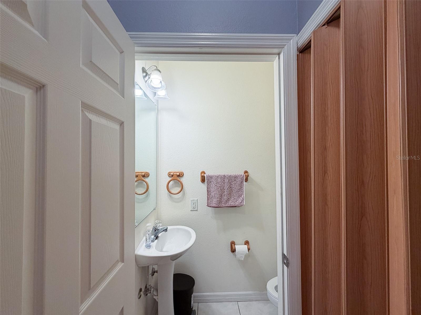 7669 PLANTATION CIR #7669 — photo 5