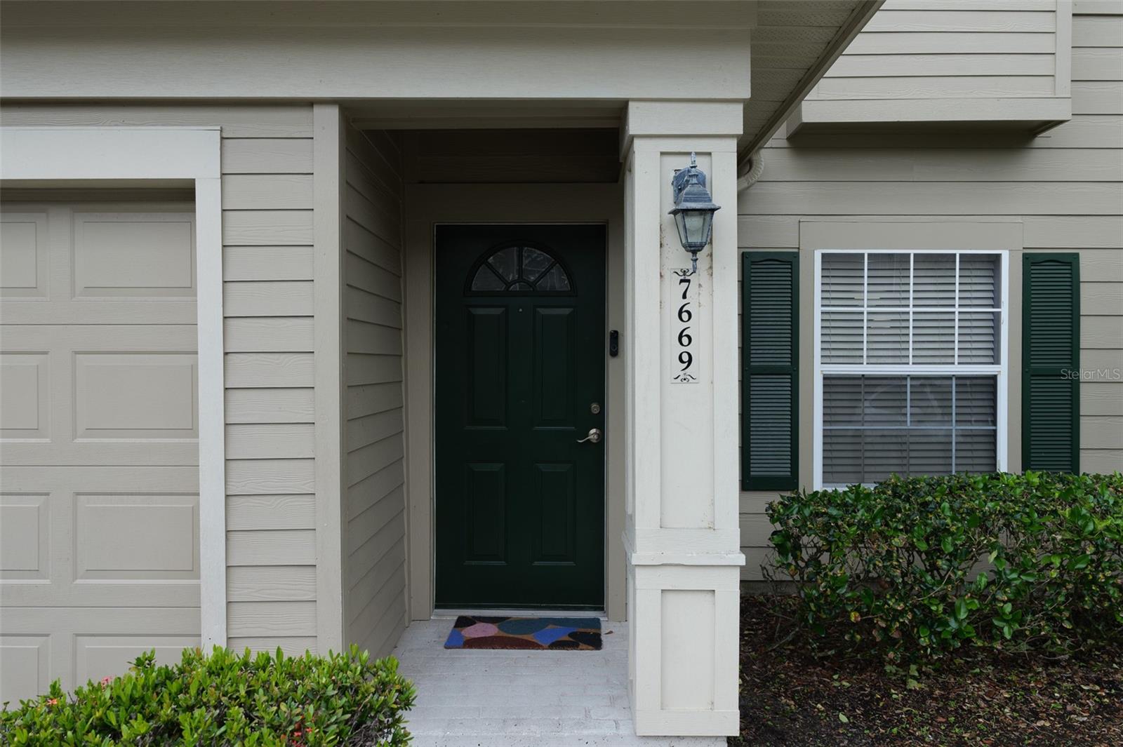 7669 PLANTATION CIR #7669 — photo 2