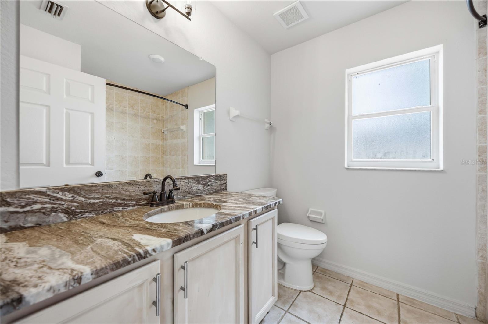 2576 TRIANNA ST — photo 32