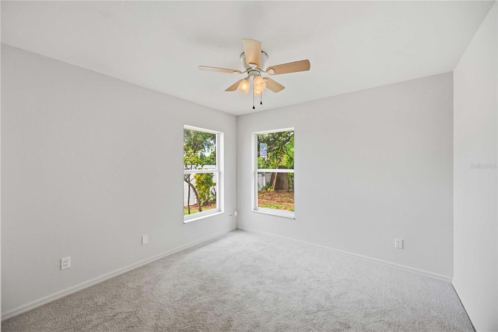 2576 TRIANNA ST — photo 27