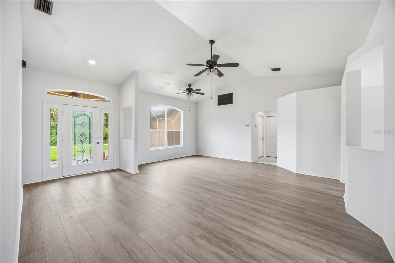 2576 TRIANNA ST — photo 4