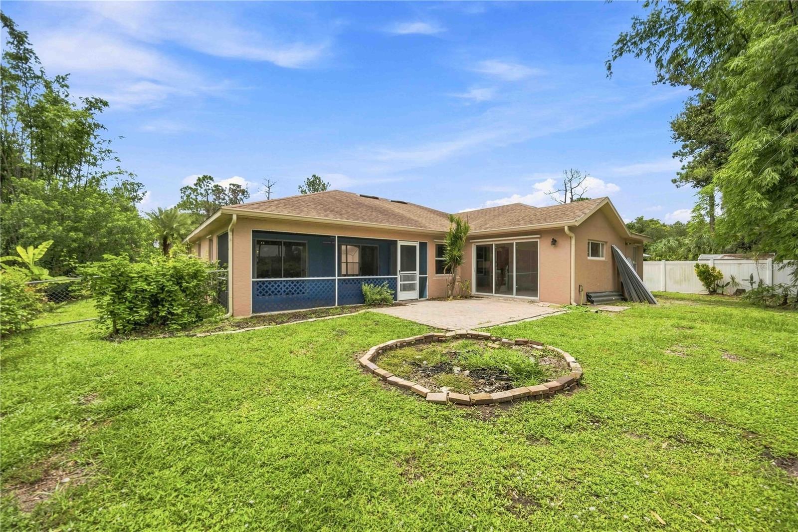 2576 TRIANNA ST — photo 37