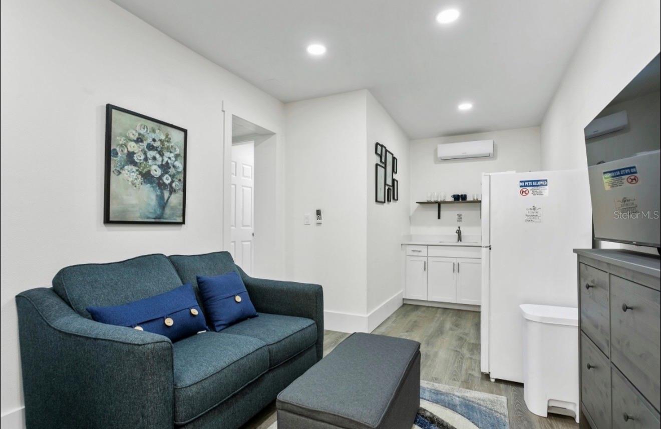 5202 N SEMINOLE AVE — photo 32