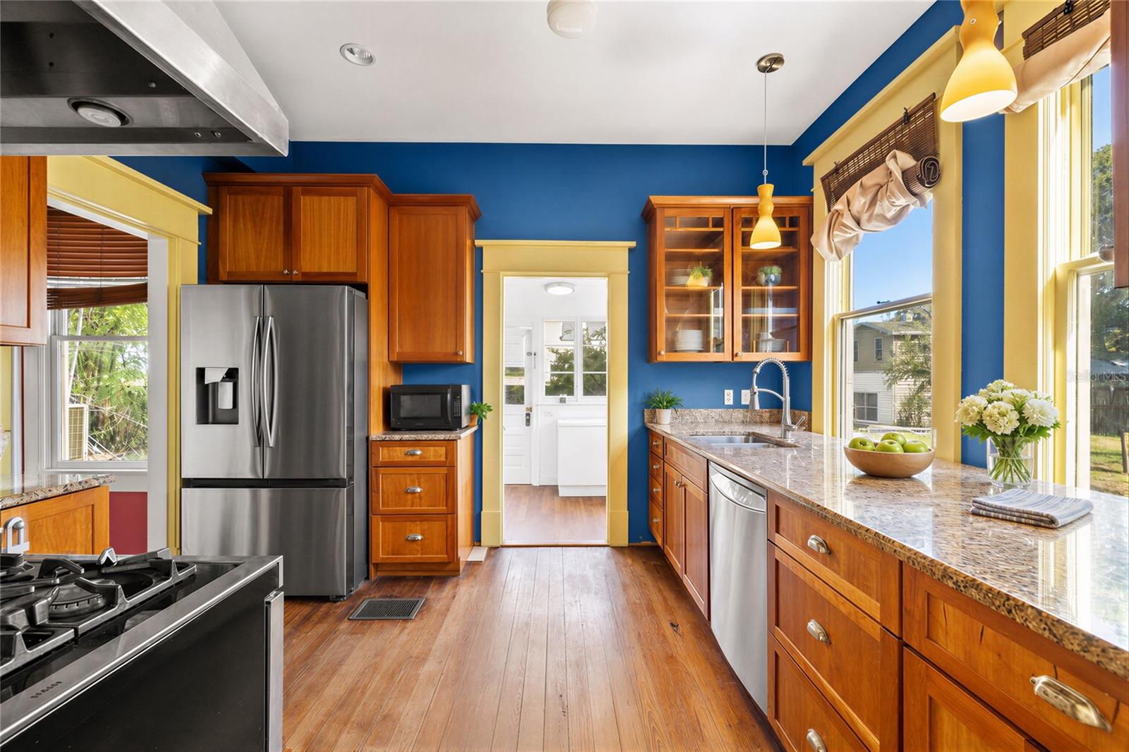 5202 N SEMINOLE AVE — photo 9