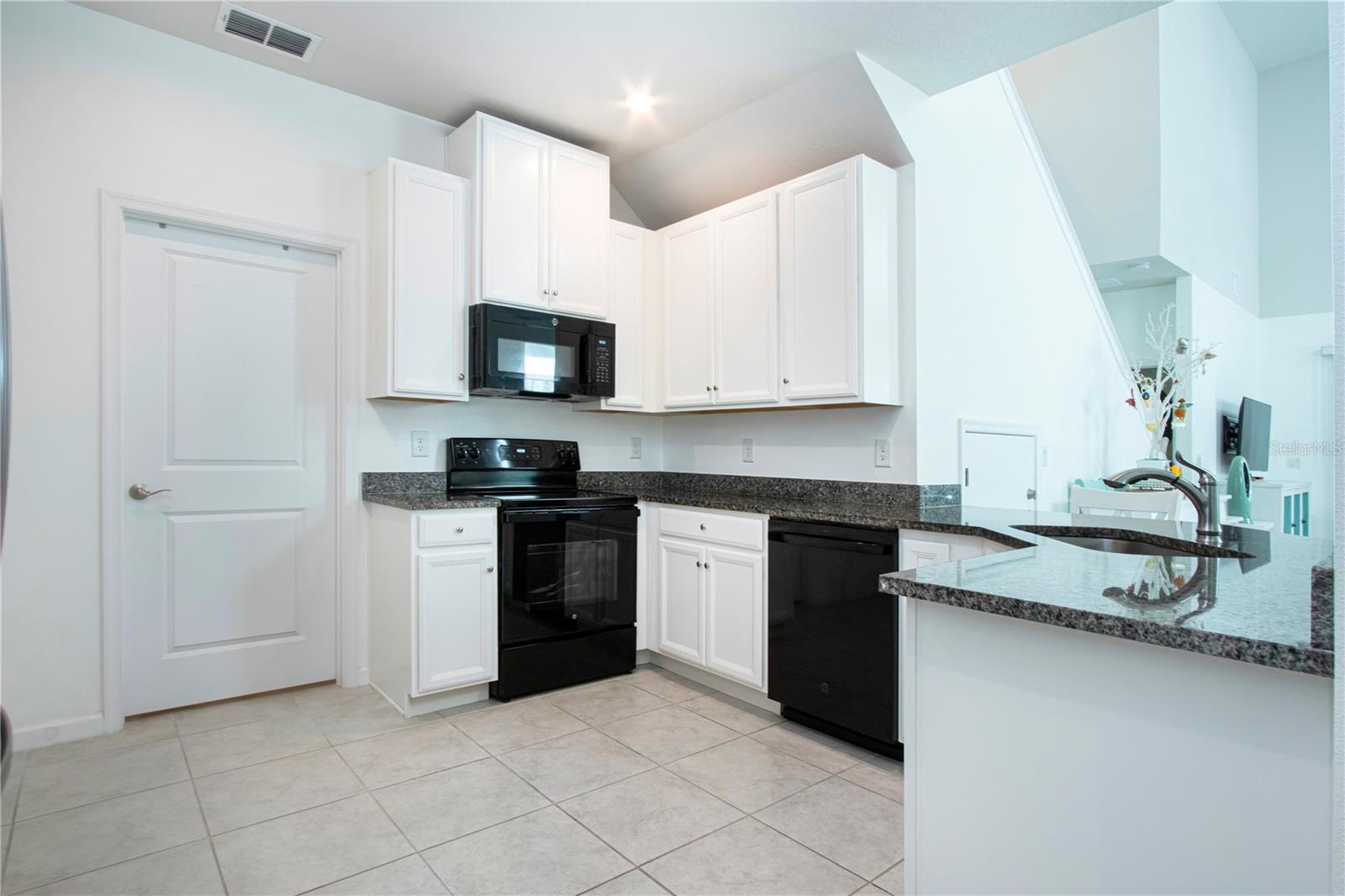 2120 LACEFLOWER DR — photo 24