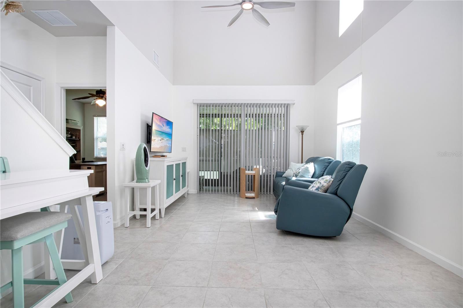 2120 LACEFLOWER DR — photo 14