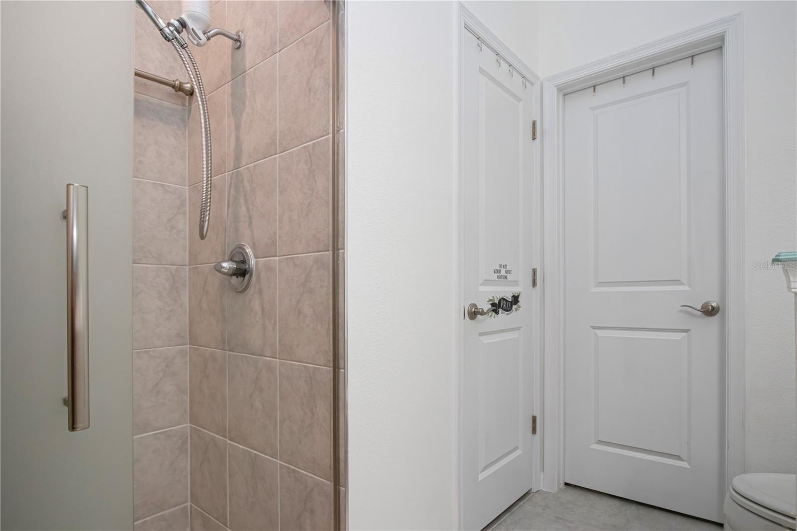2120 LACEFLOWER DR — photo 42