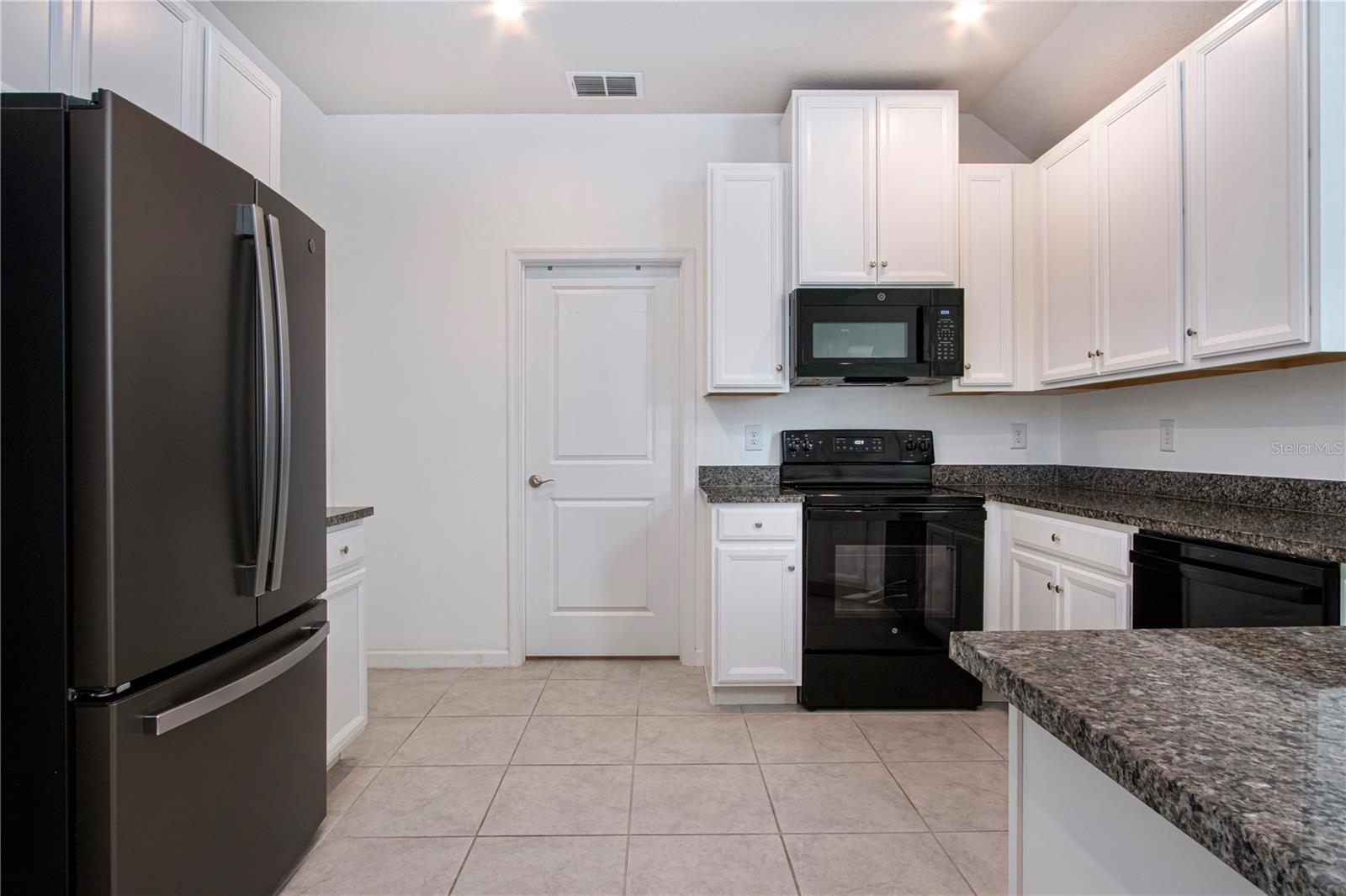 2120 LACEFLOWER DR — photo 23