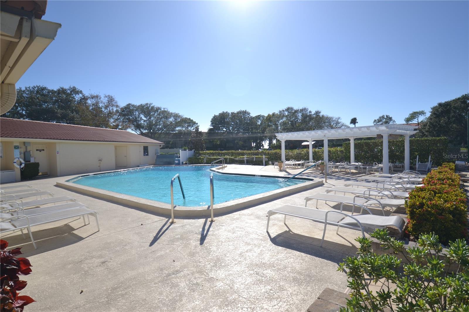238 MARINER DR — photo 32