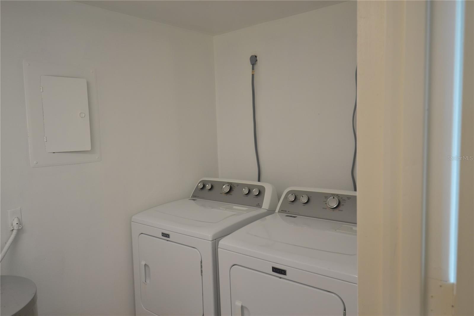 238 MARINER DR — photo 41