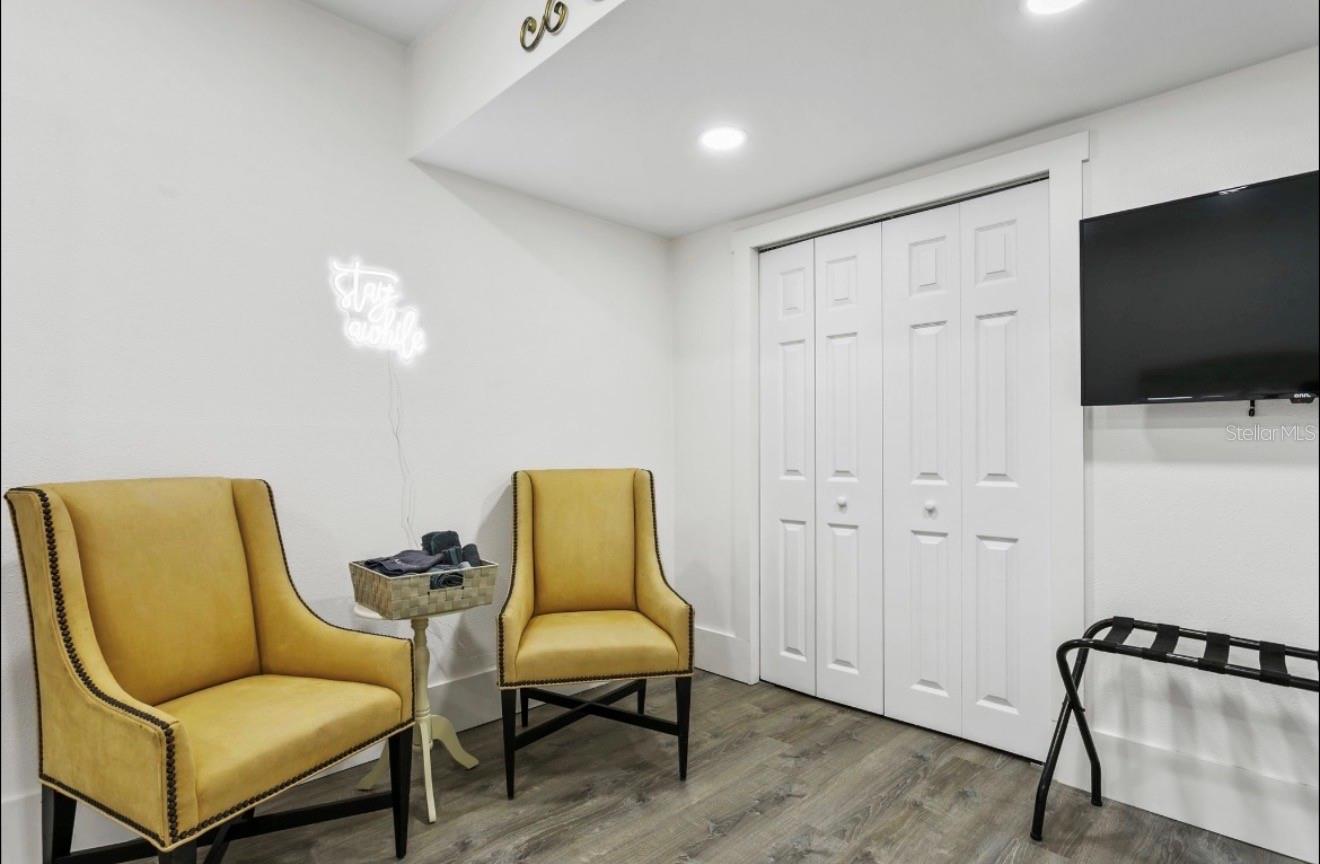 5202 N SEMINOLE AVE — photo 42