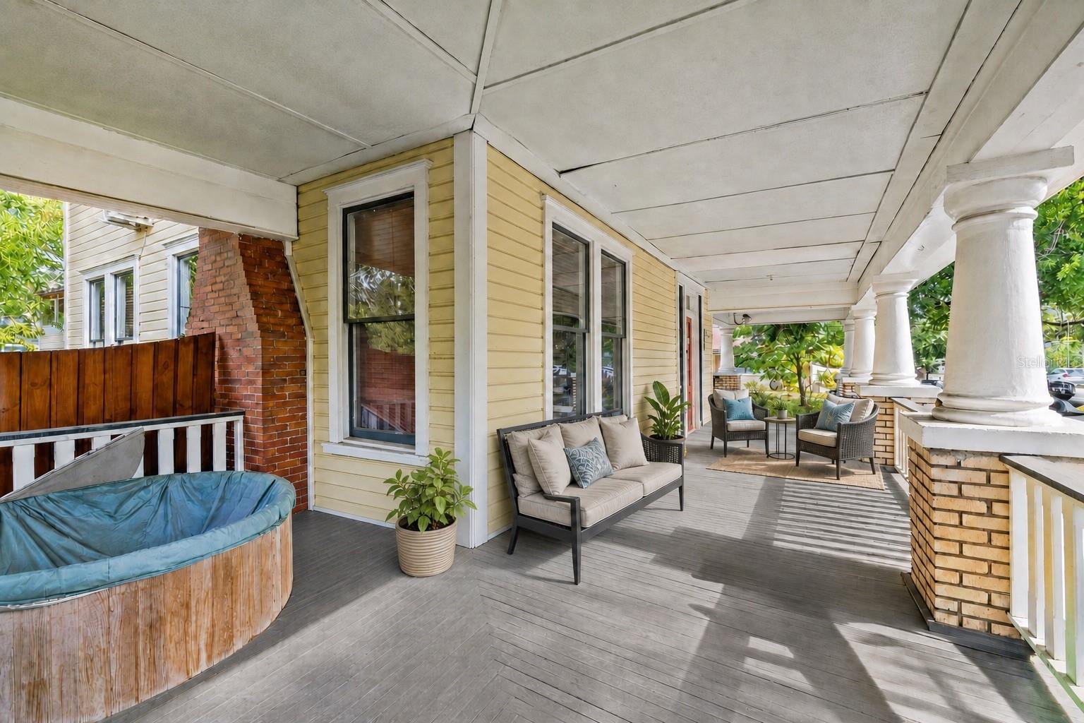 5202 N SEMINOLE AVE — photo 3