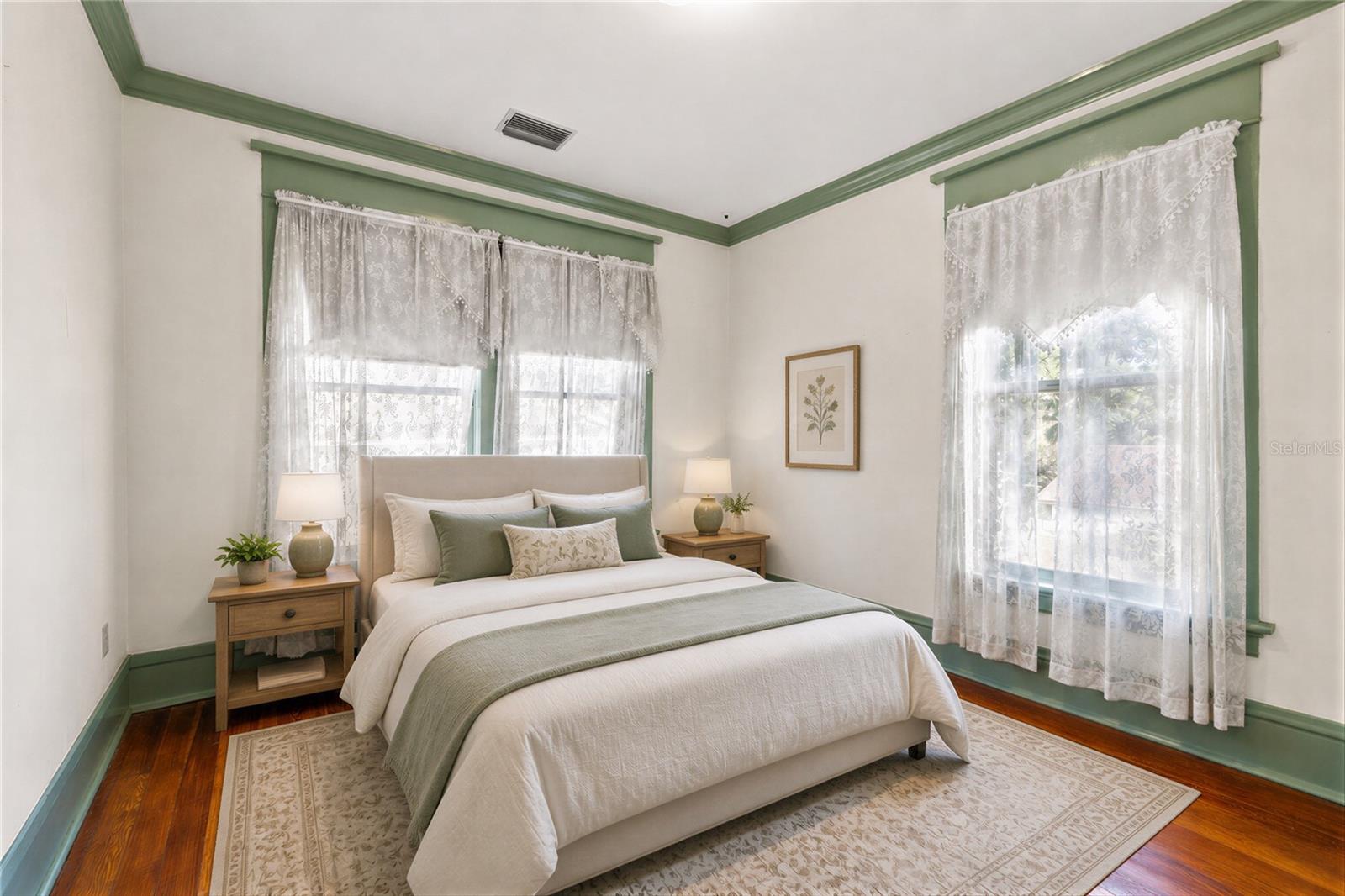 5202 N SEMINOLE AVE — photo 13