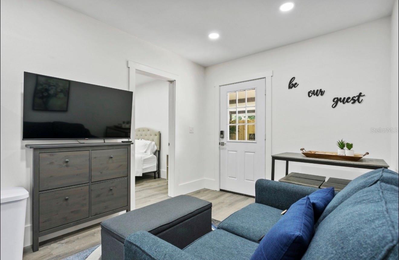 5202 N SEMINOLE AVE — photo 34