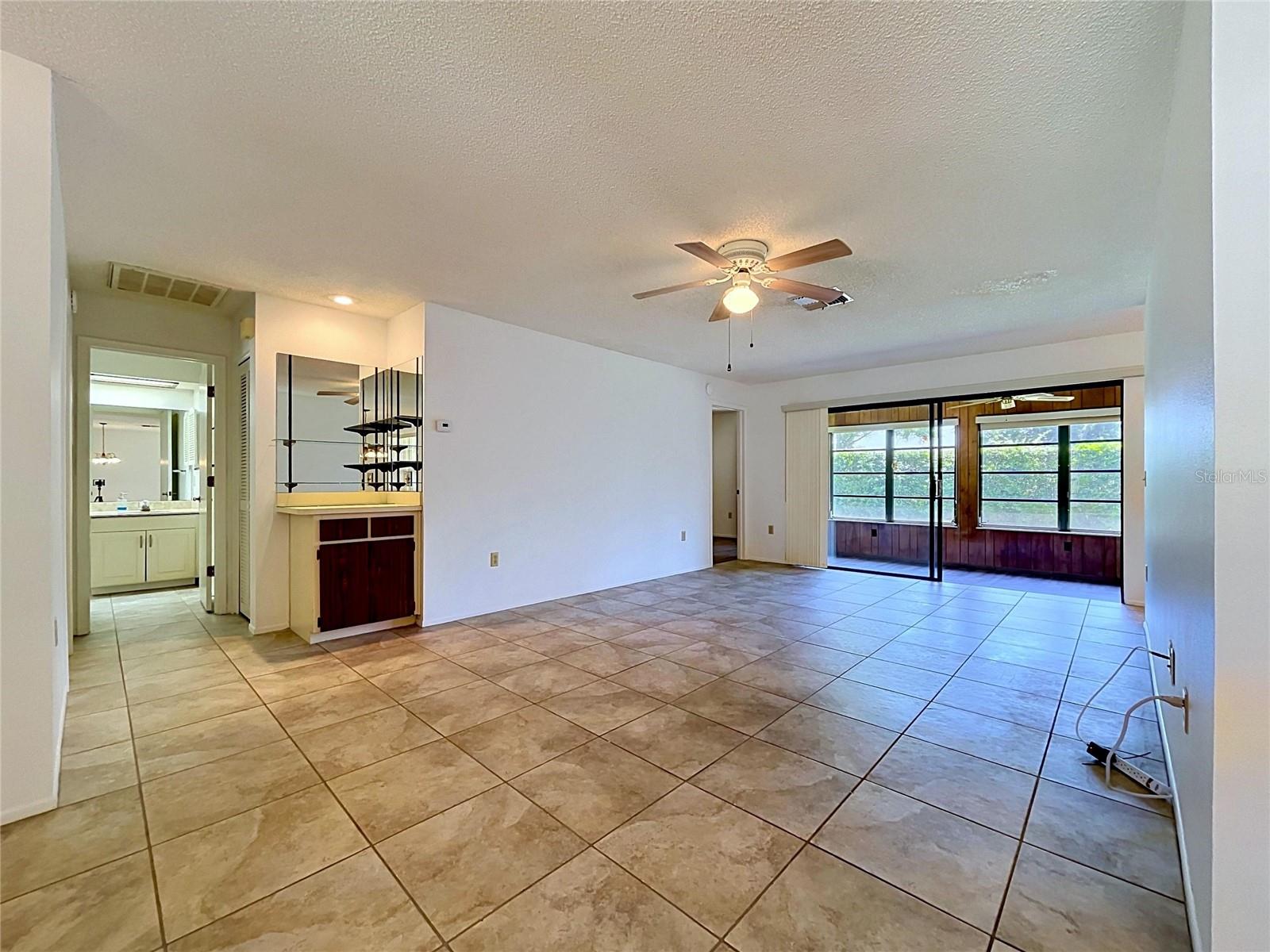 9319 TROWBRIDGE CT — photo 15
