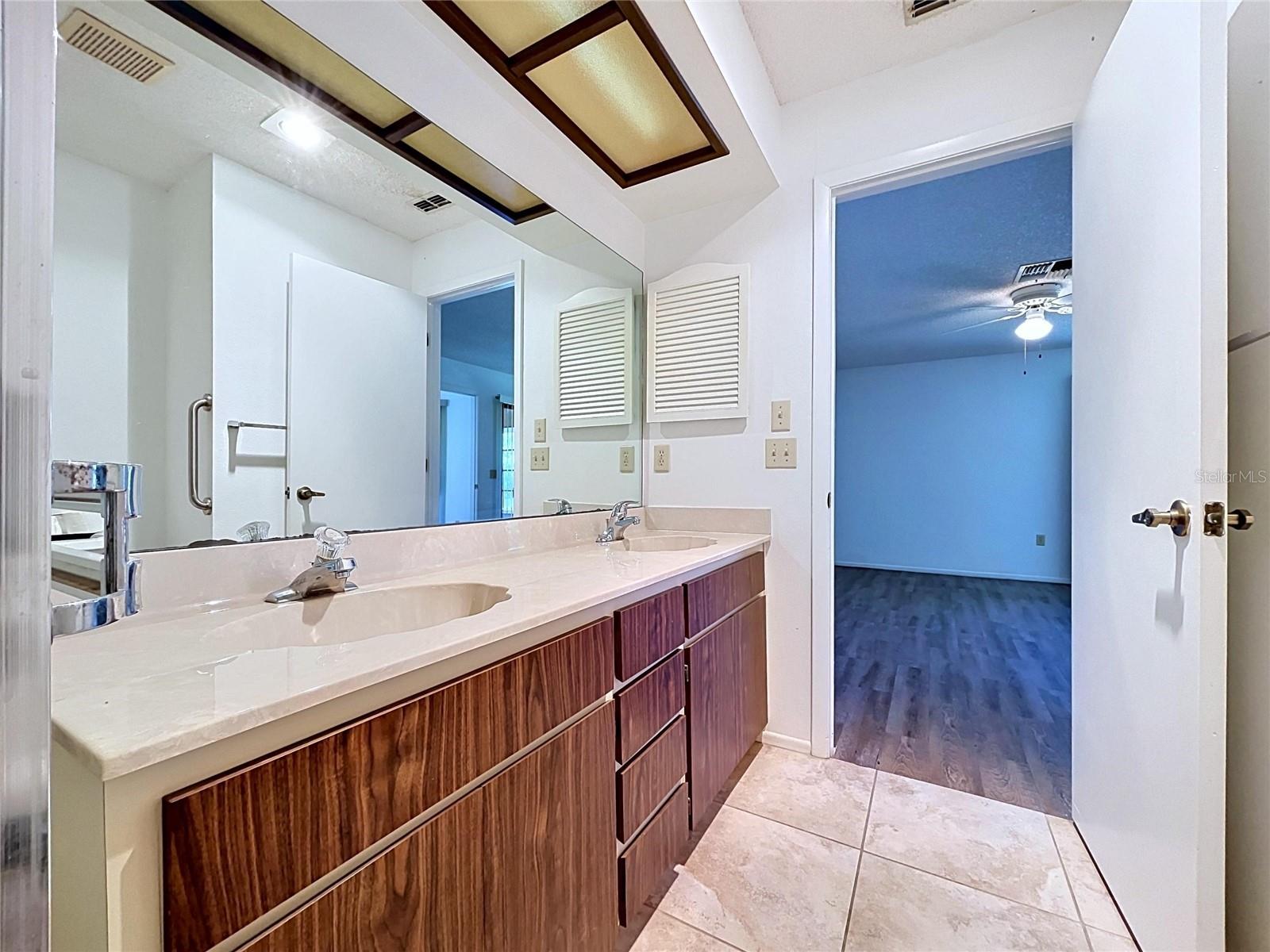 9319 TROWBRIDGE CT — photo 46