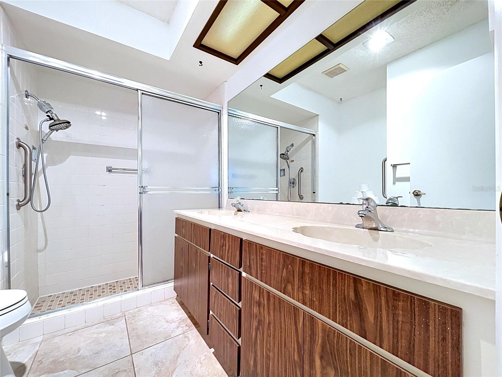 9319 TROWBRIDGE CT — photo 47
