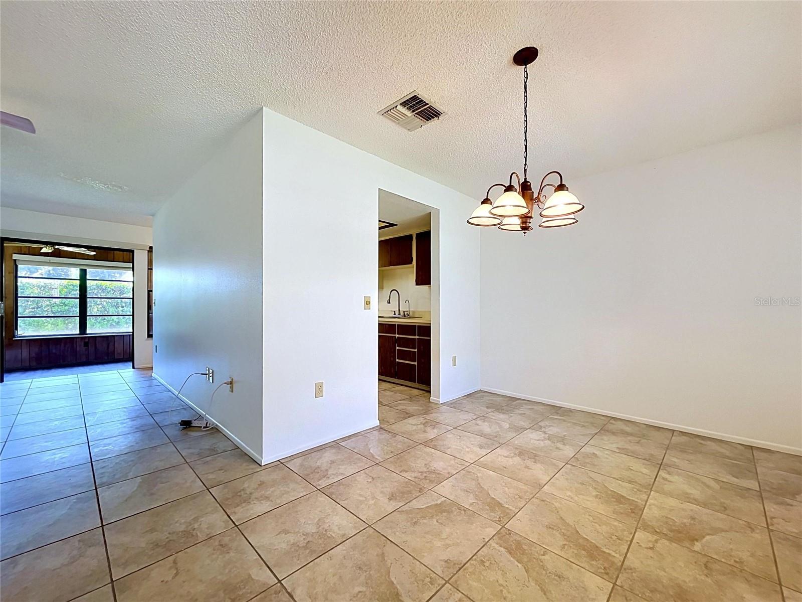 9319 TROWBRIDGE CT — photo 26