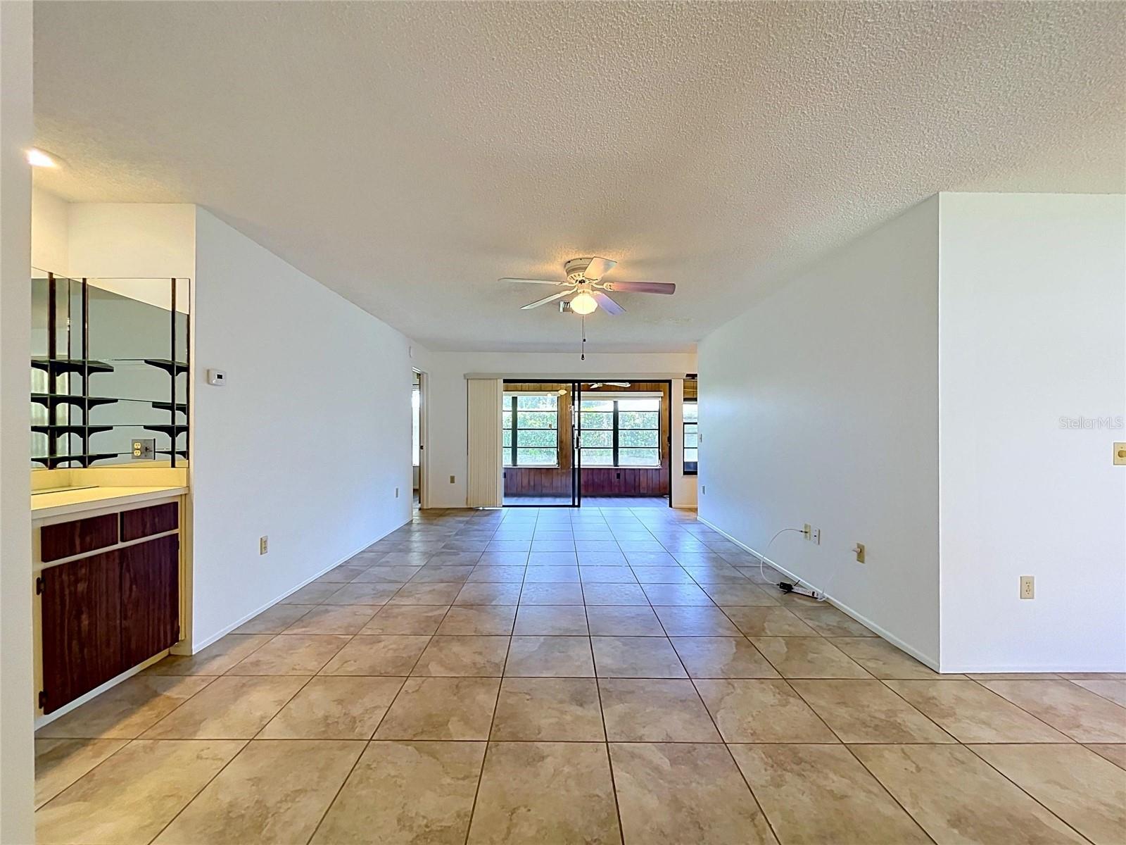 9319 TROWBRIDGE CT — photo 17