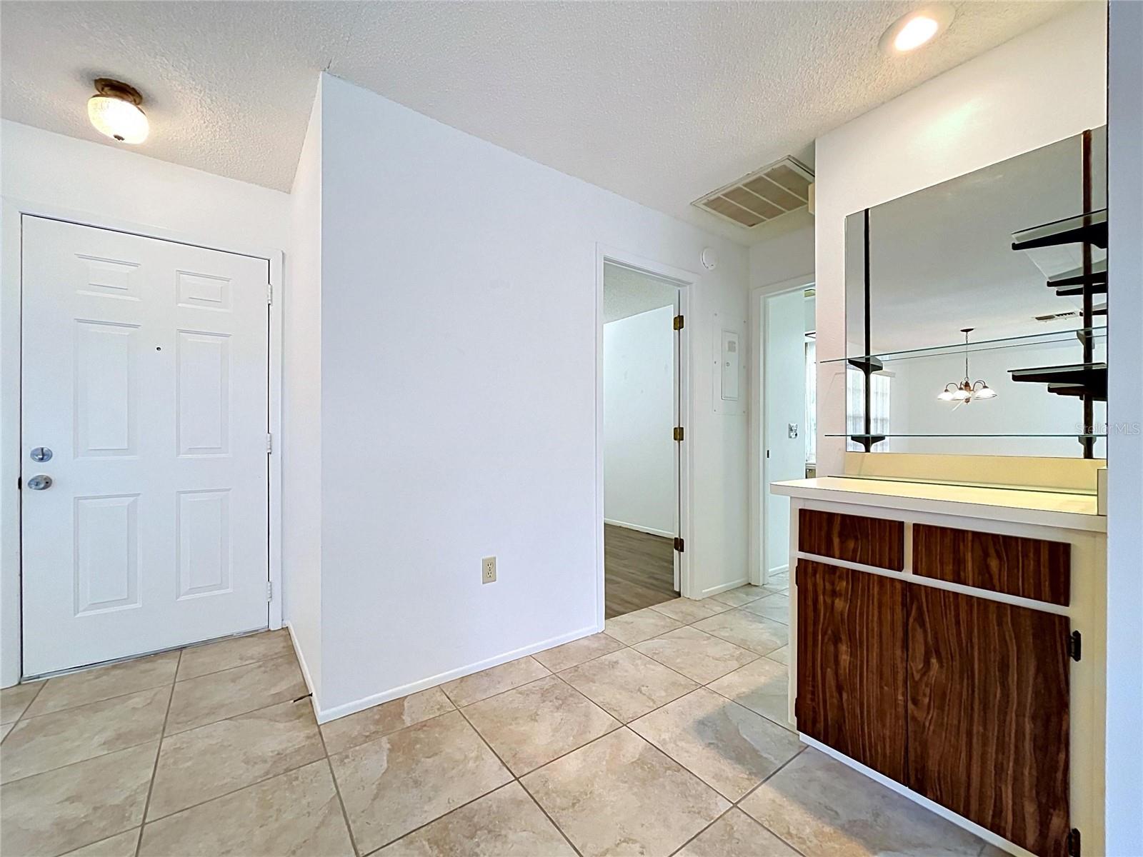 9319 TROWBRIDGE CT — photo 14