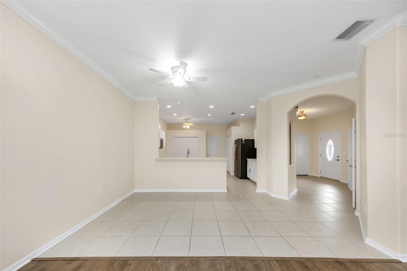 19238 WEYMOUTH DR — photo 9