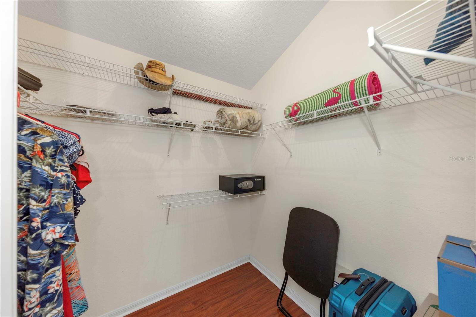 19238 WEYMOUTH DR — photo 17
