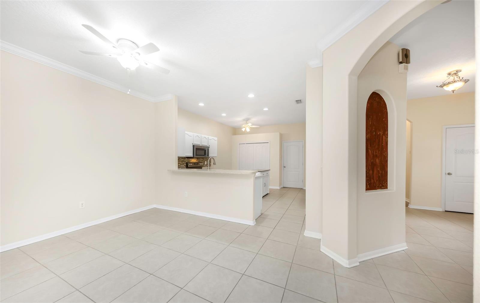 19238 WEYMOUTH DR — photo 8