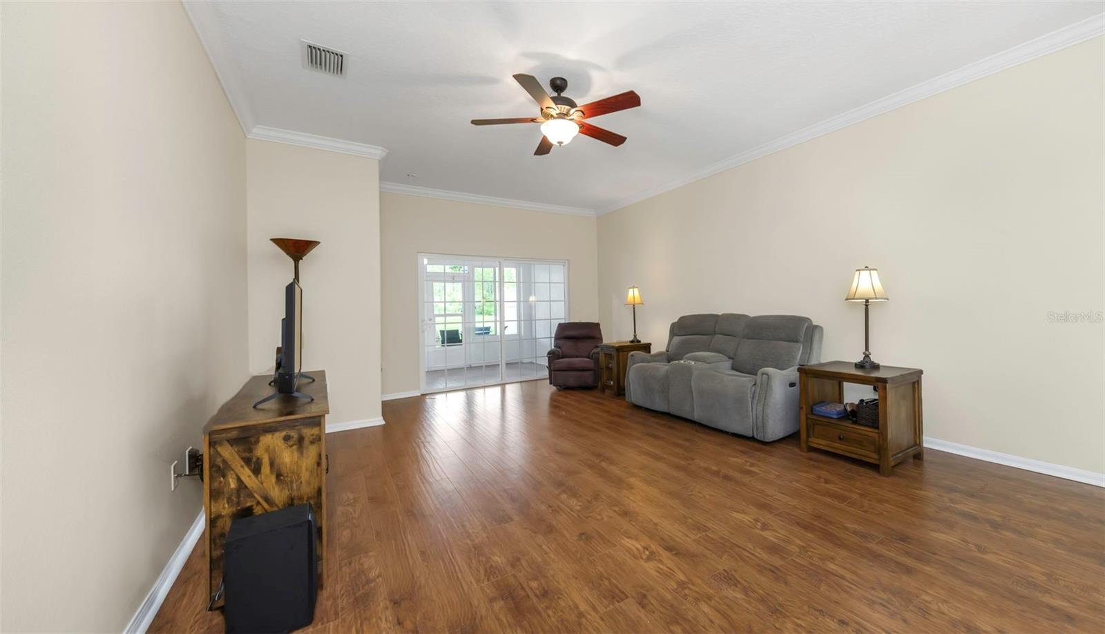 19238 WEYMOUTH DR — photo 37