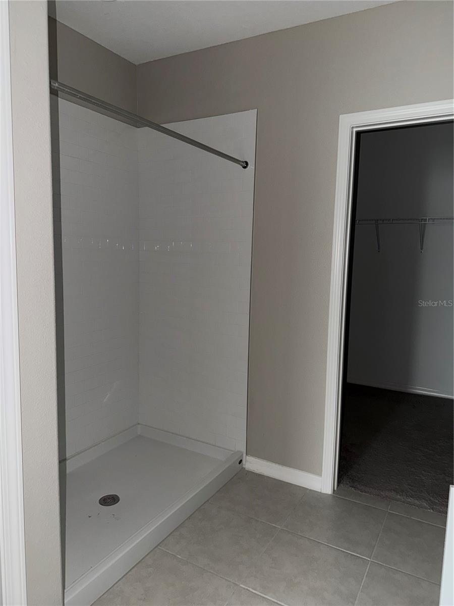 15434 MILLER CREEK DR — photo 8