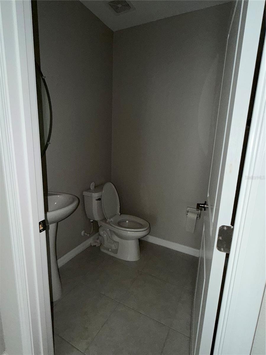 15434 MILLER CREEK DR — photo 10