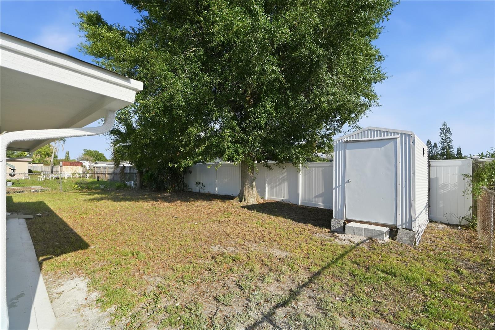 3104 SALISBURY DR — photo 27